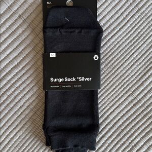 Lululemon Men’s Surge Sock *Silver Size Black/Asphalt Gray M/L NWT
